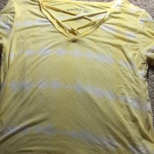 Aeropostale yellow and white tie dye shirt